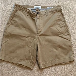 Size 28 Goodfellow&co khaki shorts w/ 7in. Inseam